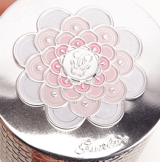 Guerlain / Guerlain Symphony Meteor Powder Ball 25g Loose Powder Honey Powder Control Oil Makeup - Quyền lực phấn nền maybelline