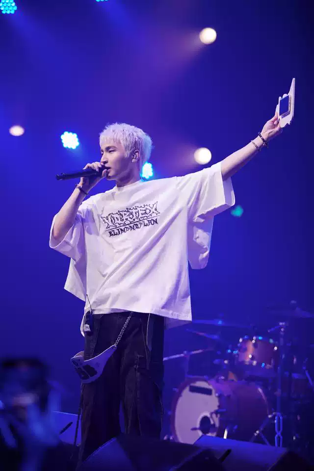 郑润泽 “绚烂 枯萎 以后” 2023-2024巡回演出 —海口站