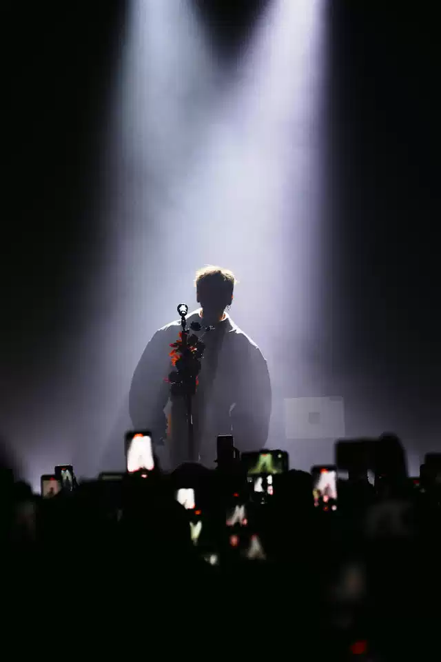 郑润泽 “绚烂 枯萎 以后” 2023-2024巡回演出 —杭州站