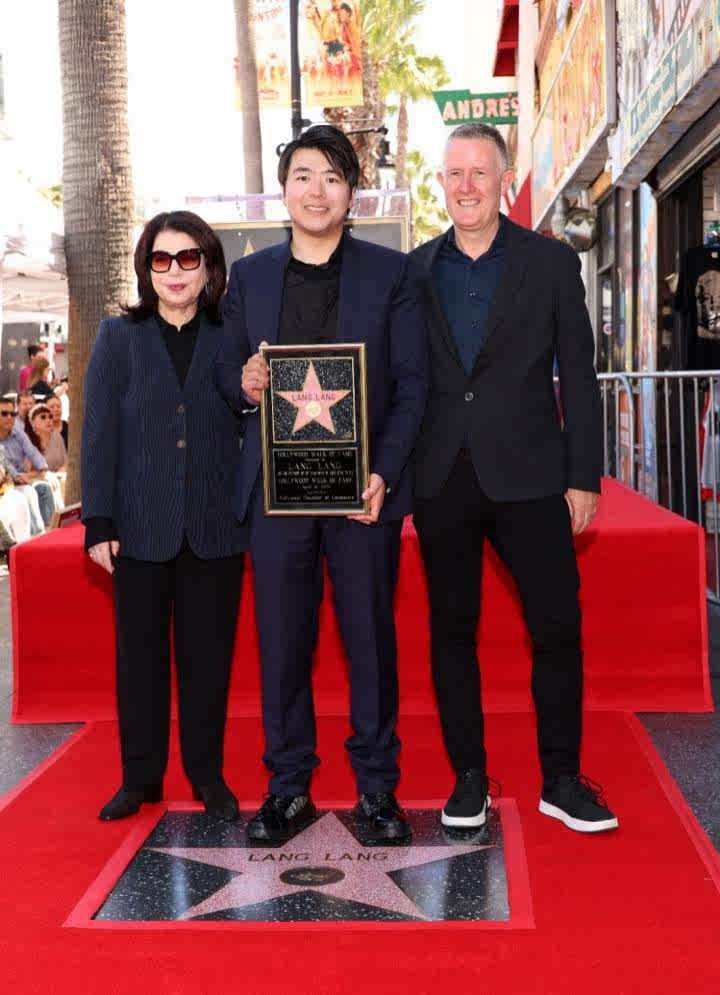 郎朗钢琴独奏会诸暨站