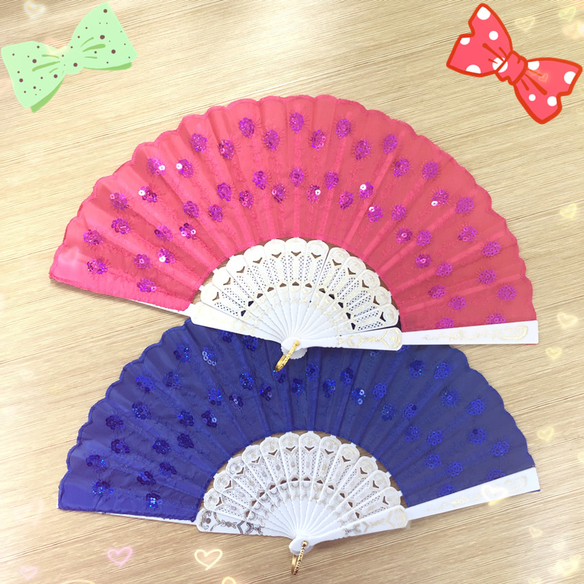 Summer 7-inch women's Meired plastic fan Carry-on Dance Fan Cloth Folding Peacock Sequa Fan Child Dancing Fan