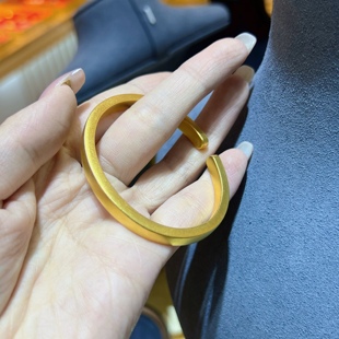 王小薇珠宝 吉祥如意黄金开口手镯