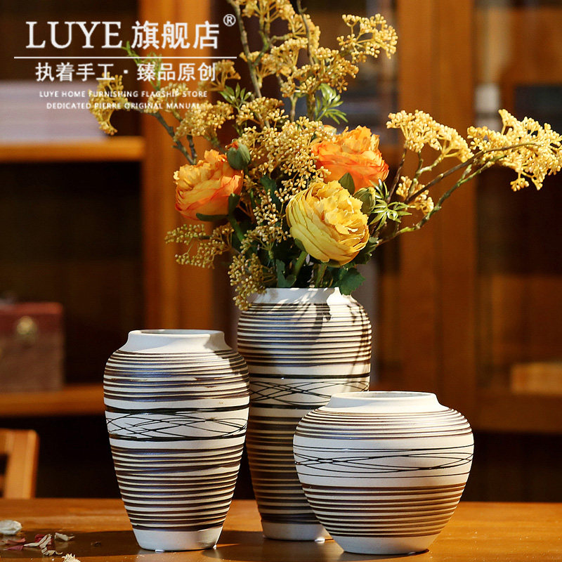 luye�մɻ�ƿ�ڼ�
