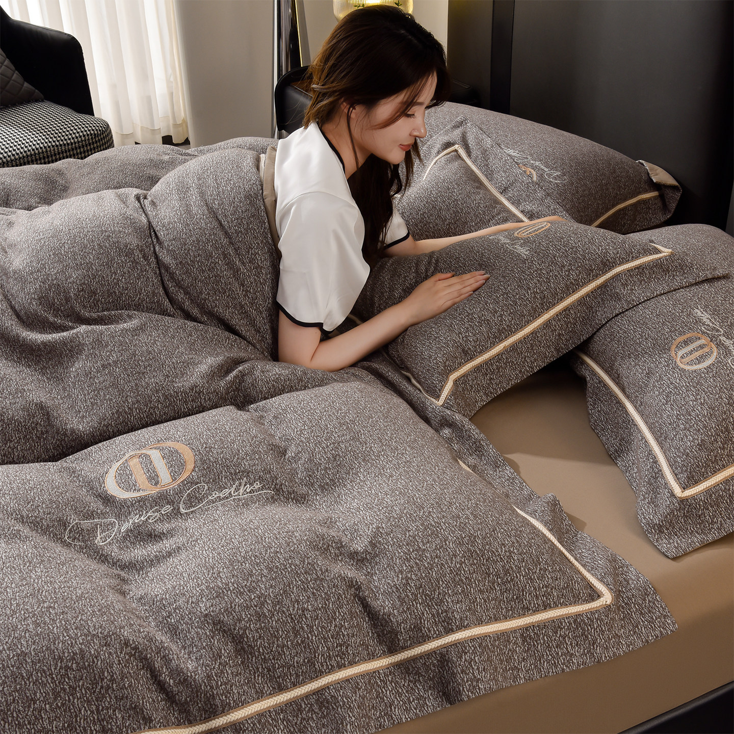 2025 New Model 100S Pure Cotton Brushed Four-Piece Set Pure Cotton Bed Sheet High-End Fitted Sheet Duvet Cover High-End Bedding