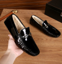 Mens sheepskin and fur all-in-one patent leather winter warm youth trend breathable round head set feet spirit boy beanie shoes