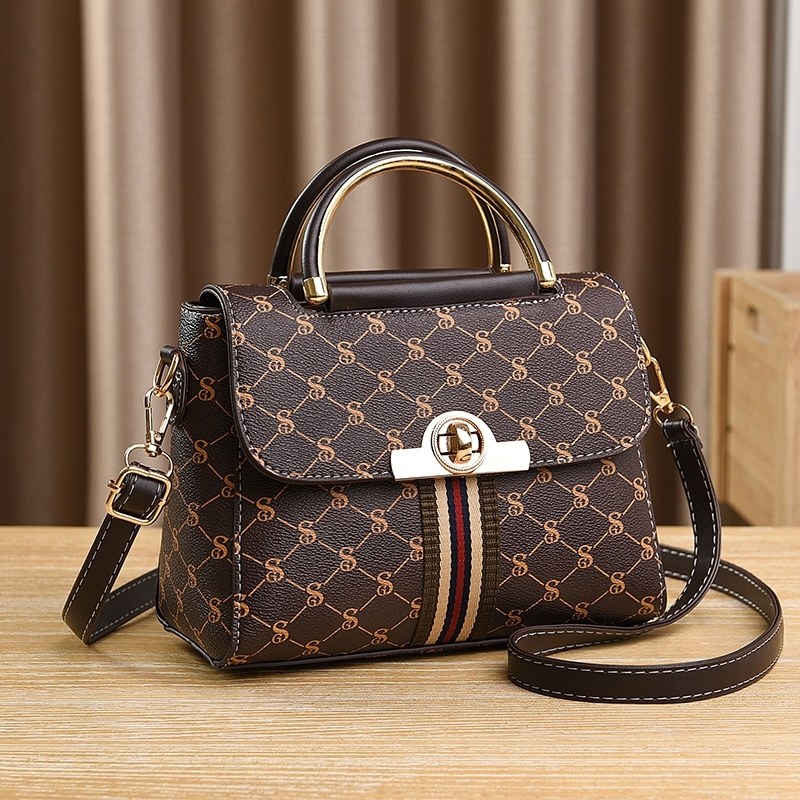 Популярные в этом году сумки 2025 года, новая модная корейская версия чистой красной пресбиопии, маленькая квадратная сумка-мессенджер через плечо, портативная маленькая сумка