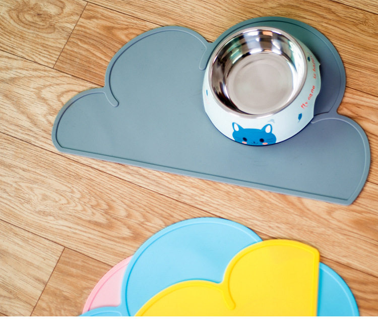 Pet meal mat dog food bowl non-slip mat soft sanitary table protection floor dog basin mat cloud meal mat