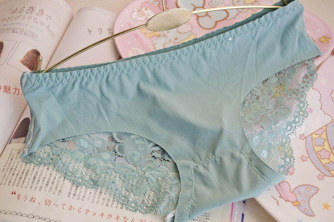 Slip jeunesse en soie Ice - Ref 669134 Image 33