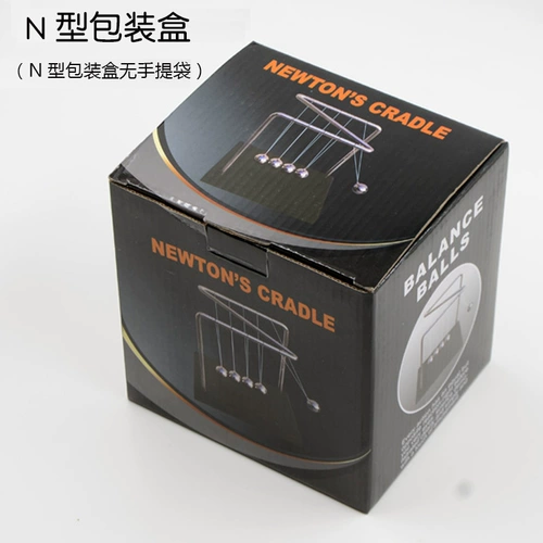 Мяч Ньютона ударил по мячу, чтобы прикоснуться к мячу Металлическо