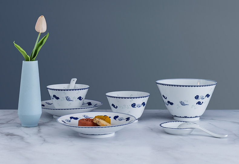 Jade cypress ceramics jingdezhen Chinese style household combination suit white porcelain tableware and exquisite dishes of blue and white porcelain plate box