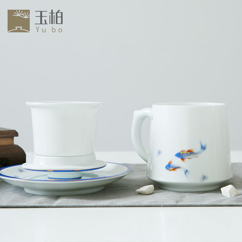 Jade cypress office of jingdezhen ceramic cup suit household with bladder with tray was creative YuShuiQingShen big cups