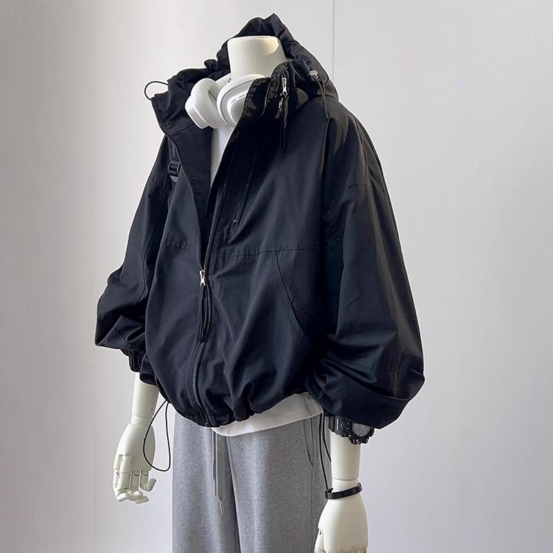 韓国風の初秋シックでファッショナブルなフード付きアウトドアスポーツジャケット、高級防風ジャケット、作業着コート