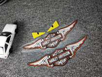 Retro Applicable Harley motorcycle oil tank appliqued with flower stickers with large wings to modify large supplies Fat Zai Glider