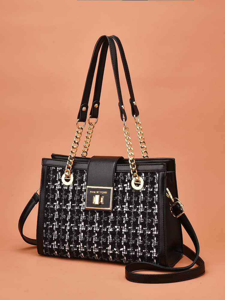 Autumn and Winter Commuter Tote Bag for Women 2025 New Fashion Hand-Held Chain Bag Large Capacity High-End Single Shoulder Crossbody Bag