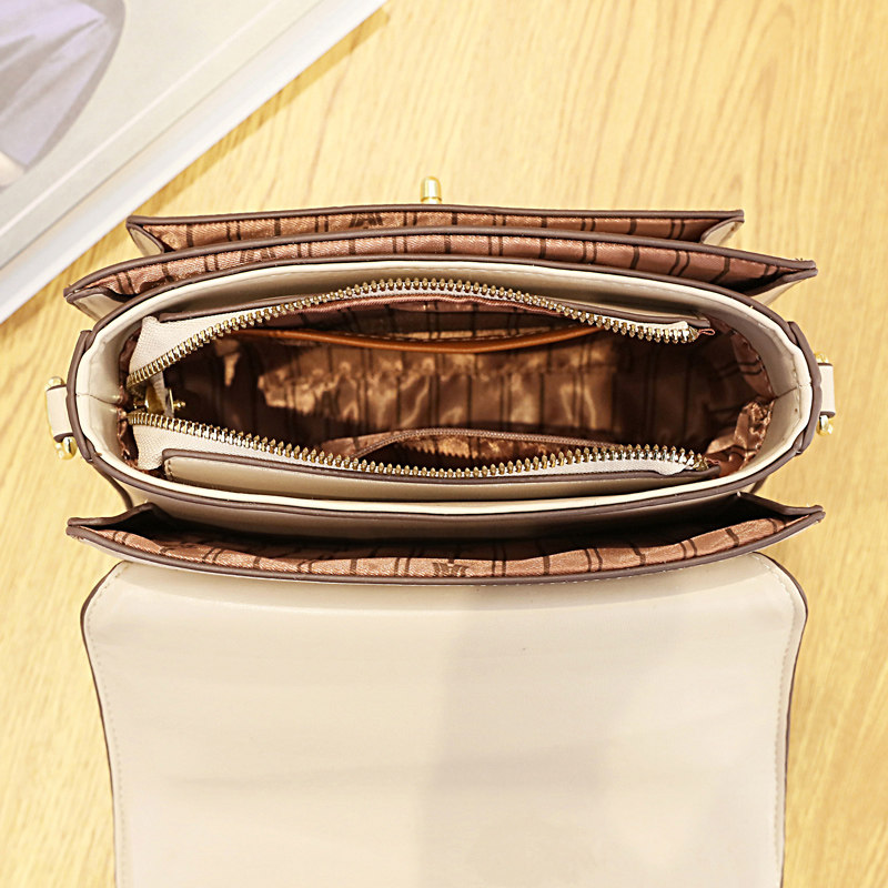 Autumn and Winter Crossbody Small Bag, Versatile High-Quality Handbag, 2024 New Fashion, This Year's Popular Underarm Shoulder Bag