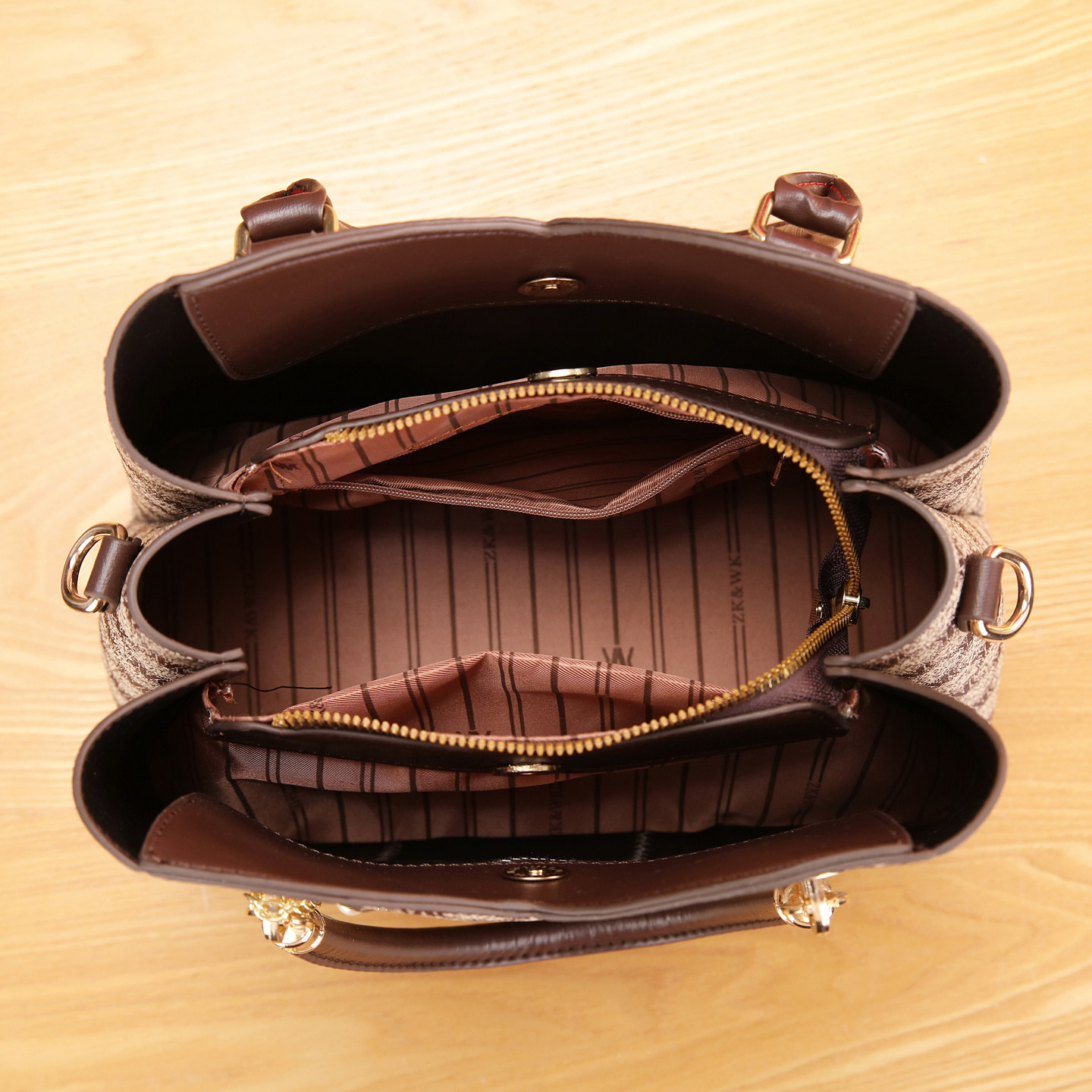 Large-Capacity Handbag, Small Handbag for Women, 2025 New Autumn and Winter Mother's Style, High-End Crossbody Shoulder Bag