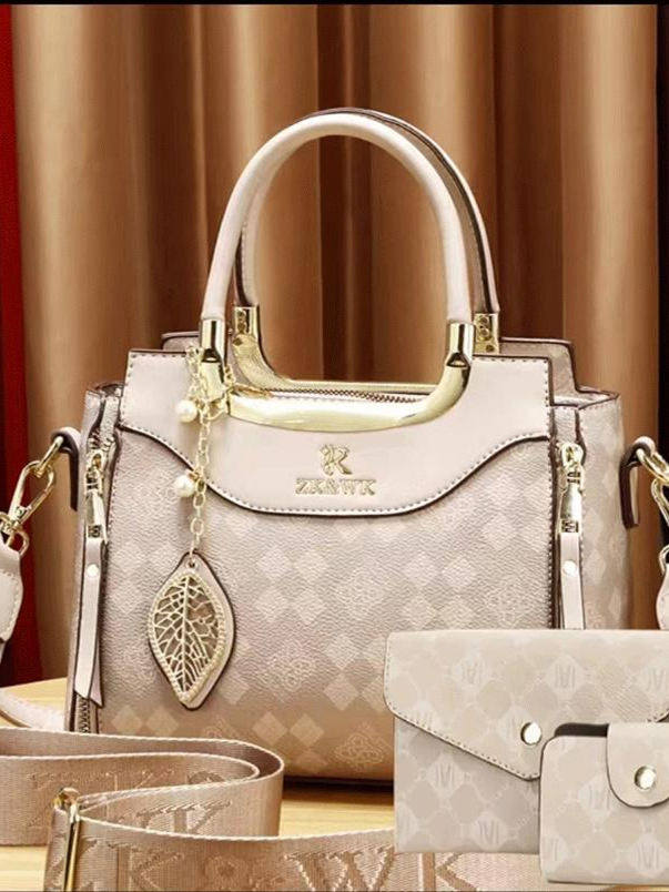 High-End Crossbody Bag for Women 2024 New Style This Year's Popular Shoulder Crossbody Bag Mom Bag Fashion Three-Piece Set Women's Bag
