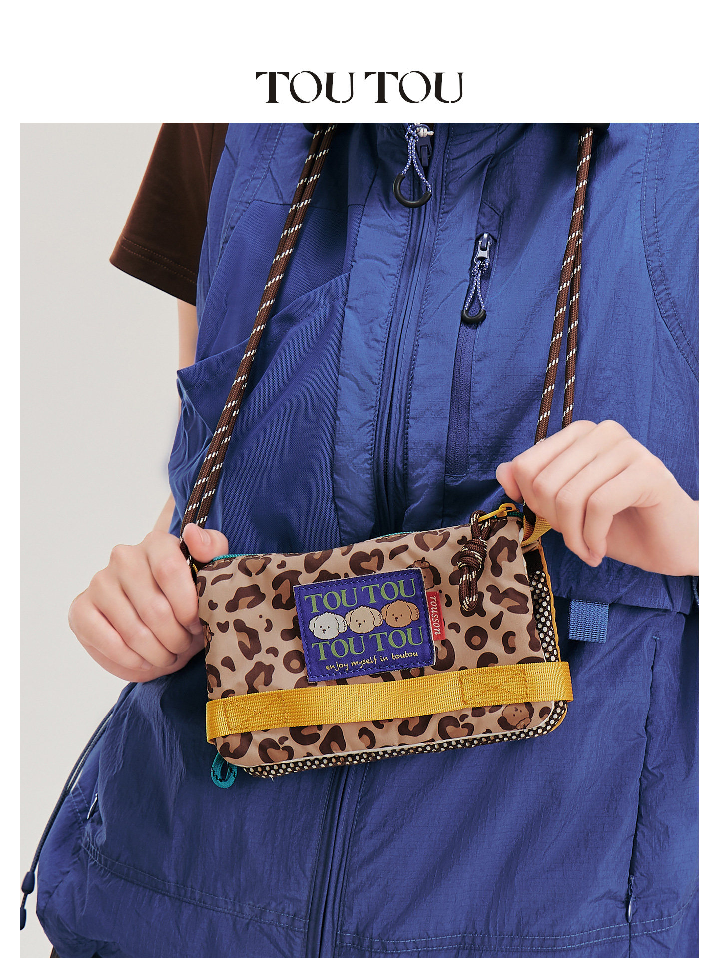 Toutou Meat Floss Dog Phone Bag Double-Sided Multi-Purpose Outdoor Lightweight Small Bag Travel Passport Bag Commuter Crossbody Bag for Women