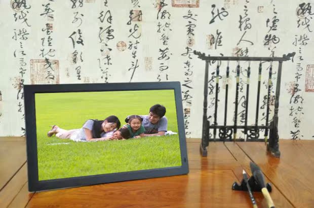 Ưu đãi đặc biệt Màn hình LED HD 17 inch / 19 inch / 22 inch có thể treo tường sử dụng khung ảnh kỹ thuật số / máy quảng cáo