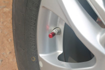 High quality high pressure car inflatable special connector Car tire nut dust cap 8MM mm quick connector male