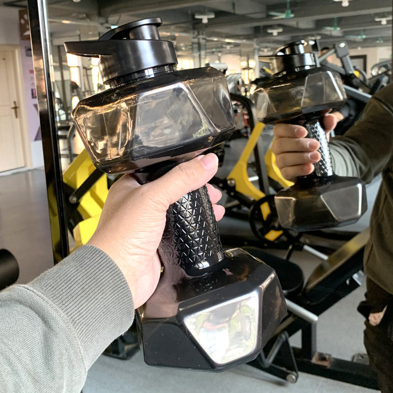 Dumbbell water cup creative dumbbell fitness kettle water-filled dumbbell water cup 2500ml large capacity funny water cup