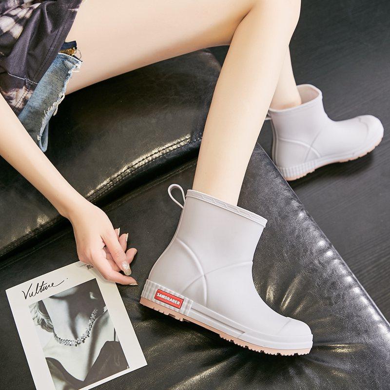 Stars Same Rain Shoes Summer Water Shoes Women Han Edition Fashion Semi-high Rain Boots Large Size 36-44 Short Drum Anti Slip Rubber Shoes
