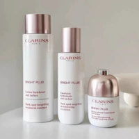 Clarins/娇韵诗 Комплект, осветляющее белое молочко, эссенция, 3 предмета