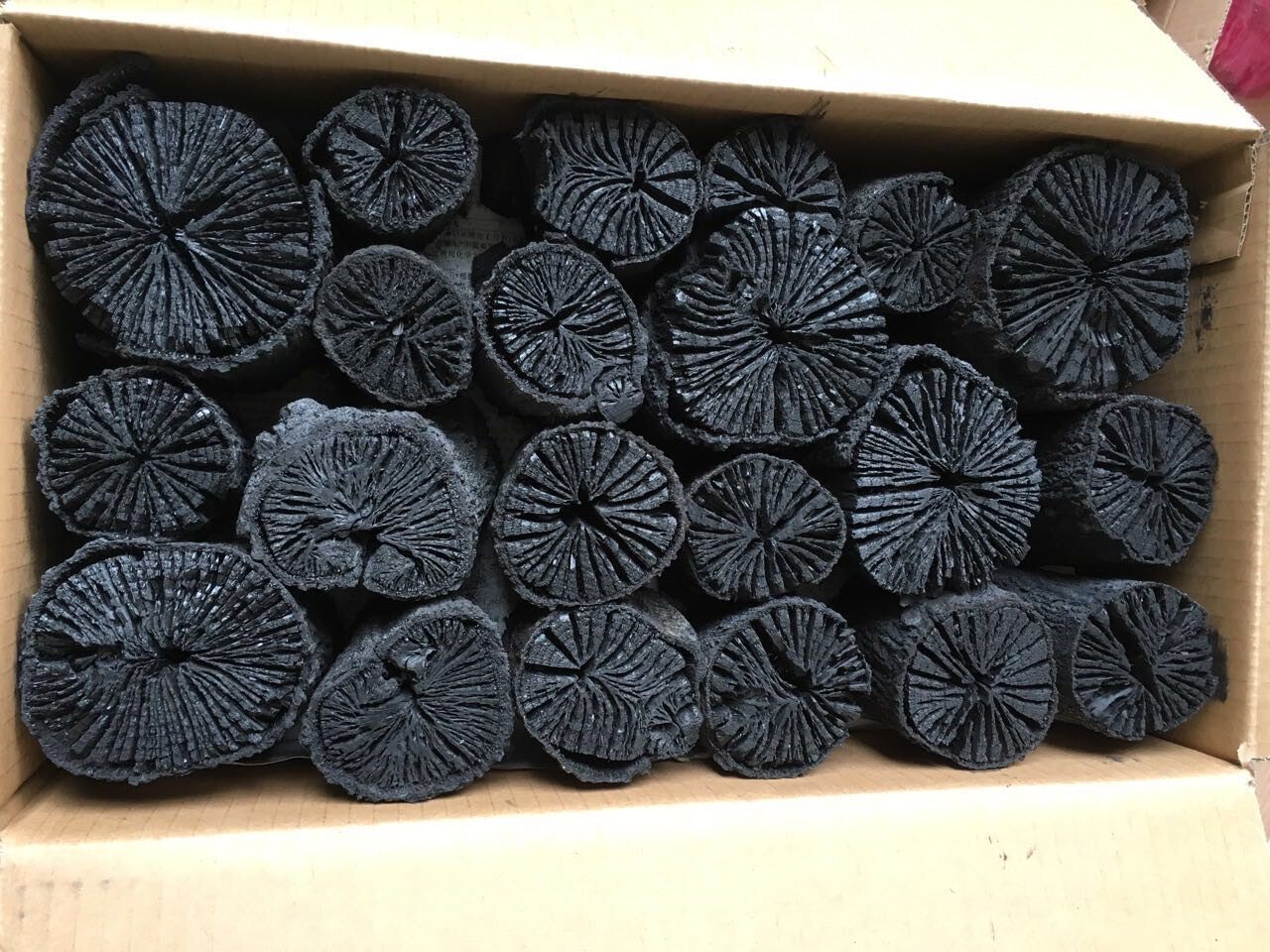 Gardening decorative charcoal activated charcoal to formaldehyde decoration except taste formaldehyde activated carbon Barbecue Chrysanthemum charcoal by kg
