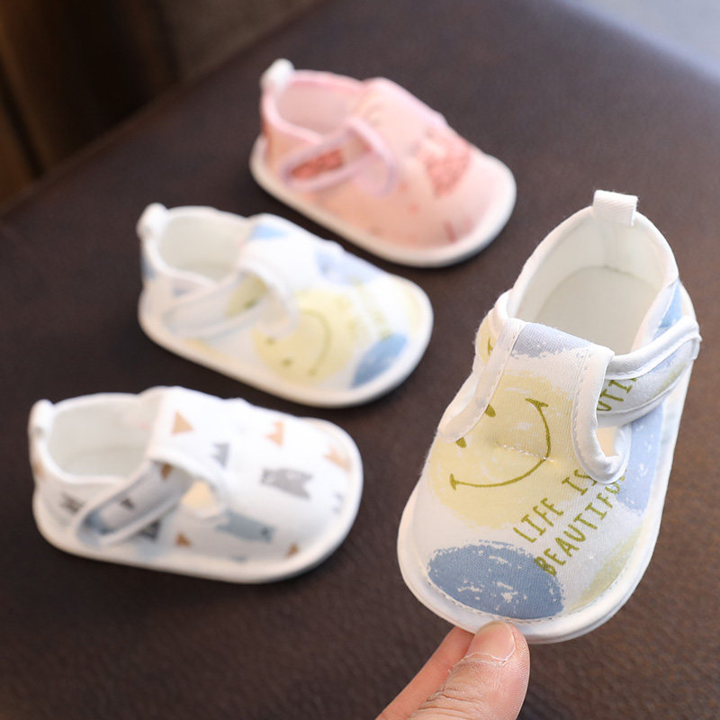 Spring baby shoes 6 to 12 months Eight baby shoes Soft bottom Scooter Shoes Spring Autumn Baby Shoes Breathable Cloth Shoes 7