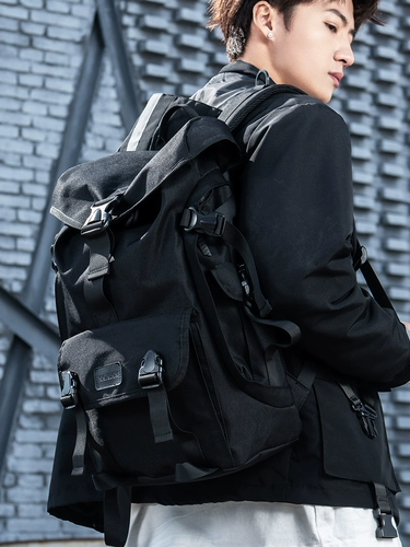 Рюкзак, вместительный и большой альпинистский ранец для путешествий