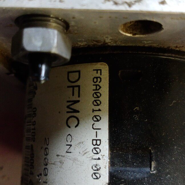 Suitable for Dongfeng Fengshen S30 brake ABS pump module circuit board plug assembly F6A0010J-B01100