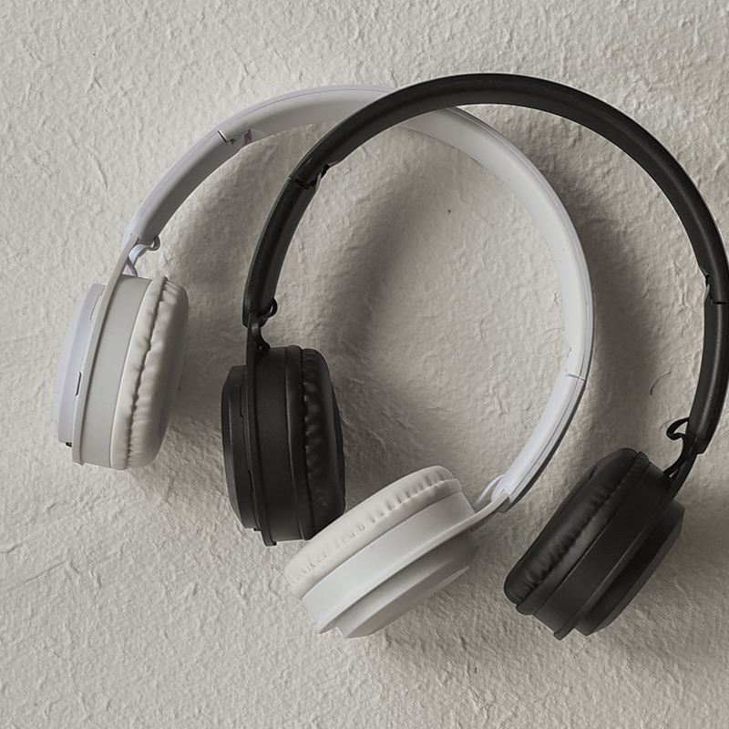 High-Quality Photo Props for Selfies with Headphones, Trendy Korean Style Accessories for a Sophisticated Look