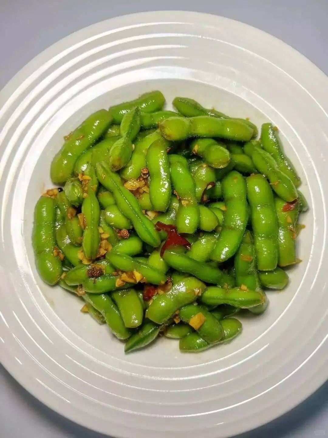 煮毛豆的秘密:入味翠绿有诀窍