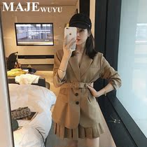 majewuyu Maggie Story 2021 Autumn Fashion Age Reduction Suit Jacket Small Fragrant Pleated Skirt Two-Piece Set