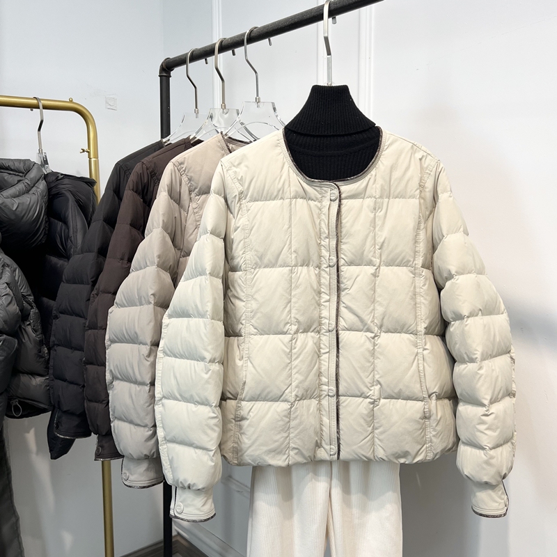 Autumn and Winter New Style 90% White Duck down Jacket for Women, Short, Lightweight, Loose, Casual, Detachable Collar, Petite Coat