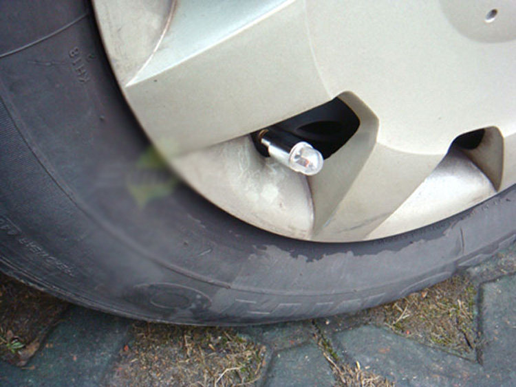 Eclairage pour vélo TOTTA - feux de Valve - Ref 2403063 Image 5