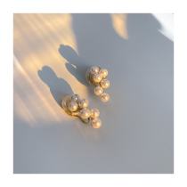 (W Dear) ultra cute grape string small pearl ear clip woman without ear-hole mosquito coil temperament small ear nail