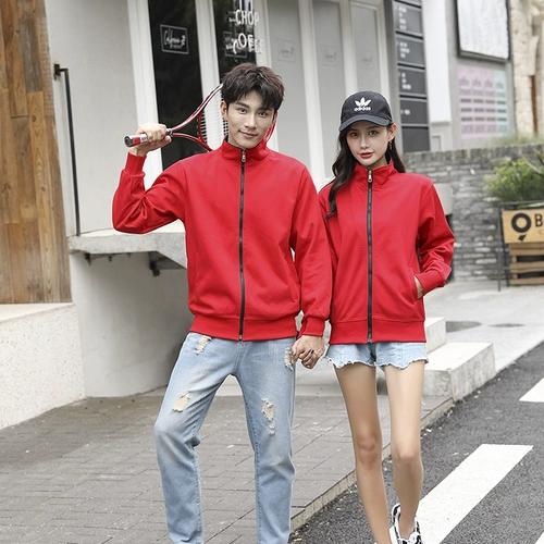 Официант работает одежда с длинной -насыщенным классовым классом Catering Hotpot Class Class Class Classates настраивает работники и куртки супермаркет