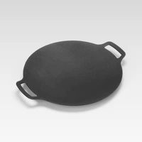 Черная жареная выпечка