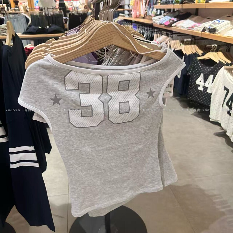 Australia's Cotton on Launches New Spring and Summer Lively and Energetic High-Neck Printed Short-Sleeved Slim-Fitting Tops