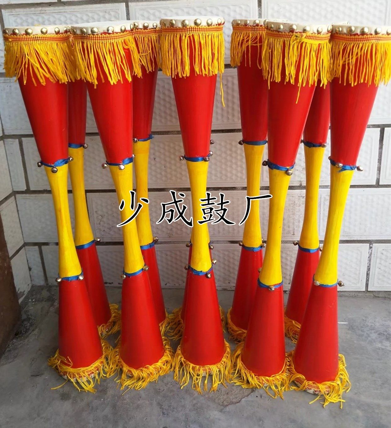 Guangxi Yao patriarch drum Liannan ethnic dance drum children's thin waist drum national dance drum cowhide drum prop drum