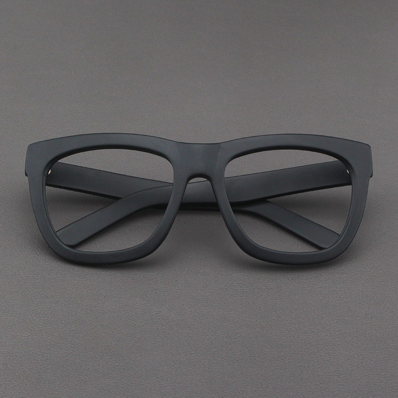 Master Ma with the same kind of black frame glasses men's thick frame plate large face frosted and wide leg flat light hawksbill color spectacle frame female
