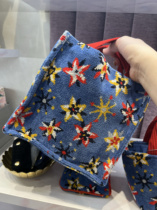 Blue Star Two Bedrooms and One Living Room Hands-On