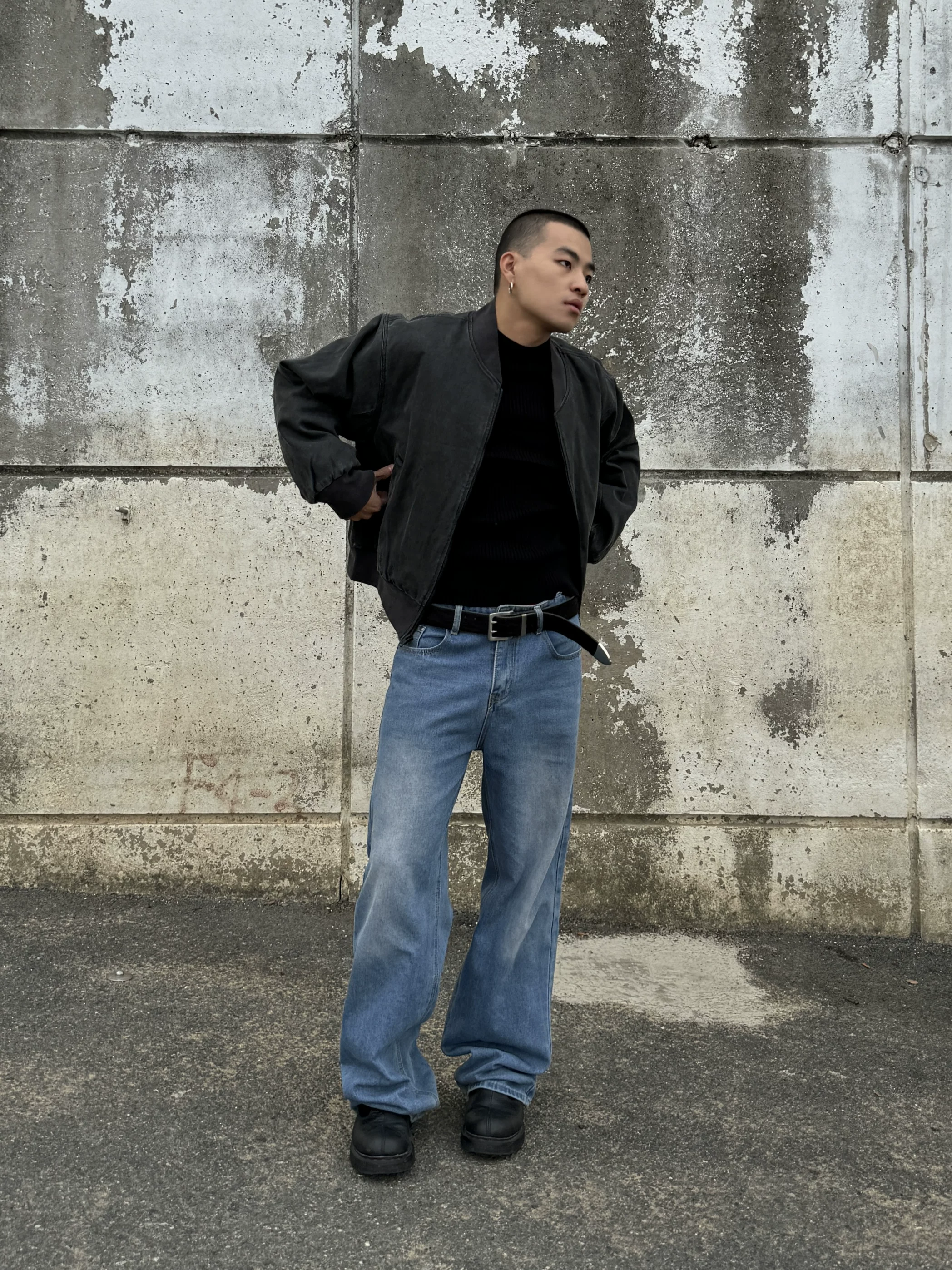 Пуховая куртка-бомбер Yeezy Season 4 из гофрированного выстланного мягким холстом короткая и широкая