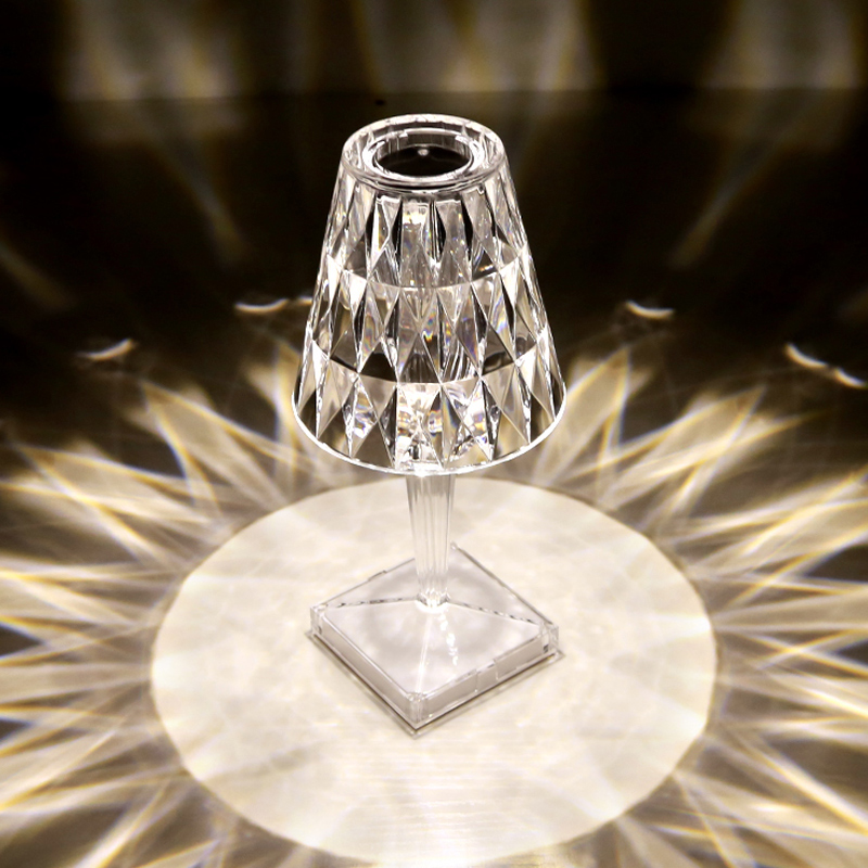 Diamond crystal table lamp light luxury creative bedroom bedside projection night light ins net red girl decoration atmosphere lamp