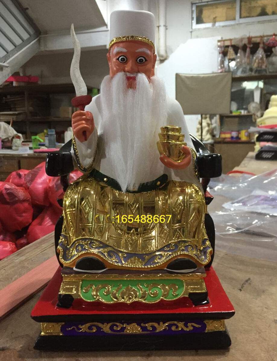 Malaysia wood carving Datuk public Malaysia Idol camphor wood lacquer line carving handmade 30cm