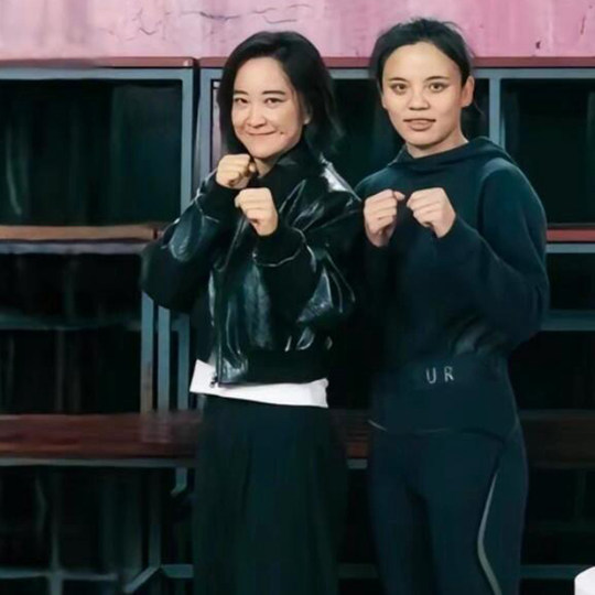 2024 Autumn and Winter Jia Ling star's same style genuine leather jacket for women sheepskin short baseball uniform jacket