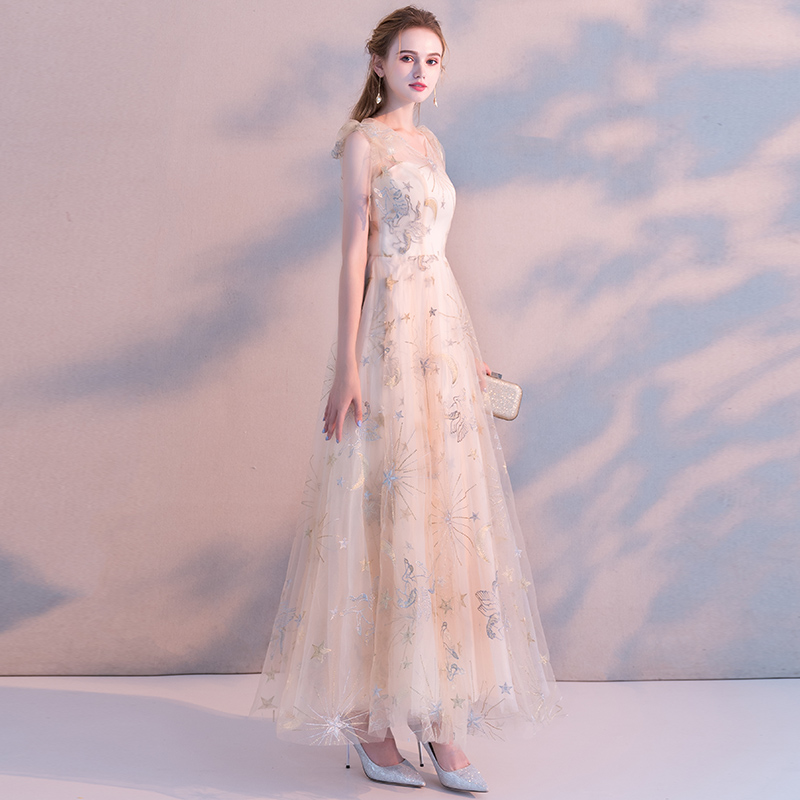 Robe du soir YUNSTTON   conventionnel - Ref 3211080 Image 1