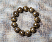 Gloomy golden silk Nanmu hand string small leaf Zhennan Ebony green material 1 8 Buddha beads Water wave Gentian one thing one shot collection