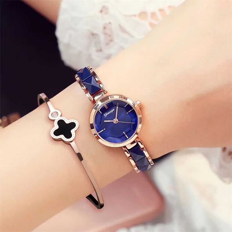 Montre bracelet pour Femme - Ref 3271183 Image 1